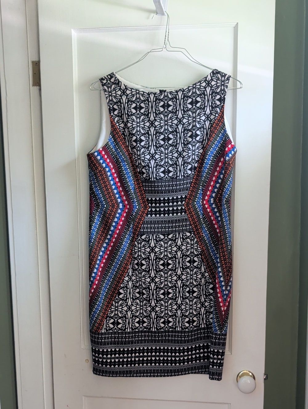 EUC Women's Covington Black & White Geometric Dress w/ Multicolor Accents 16
